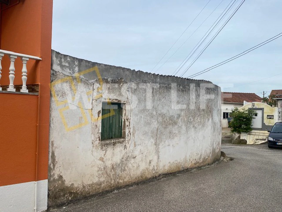 Armazém para Venda em Azueira e Sobral da Abelheira Foto 11