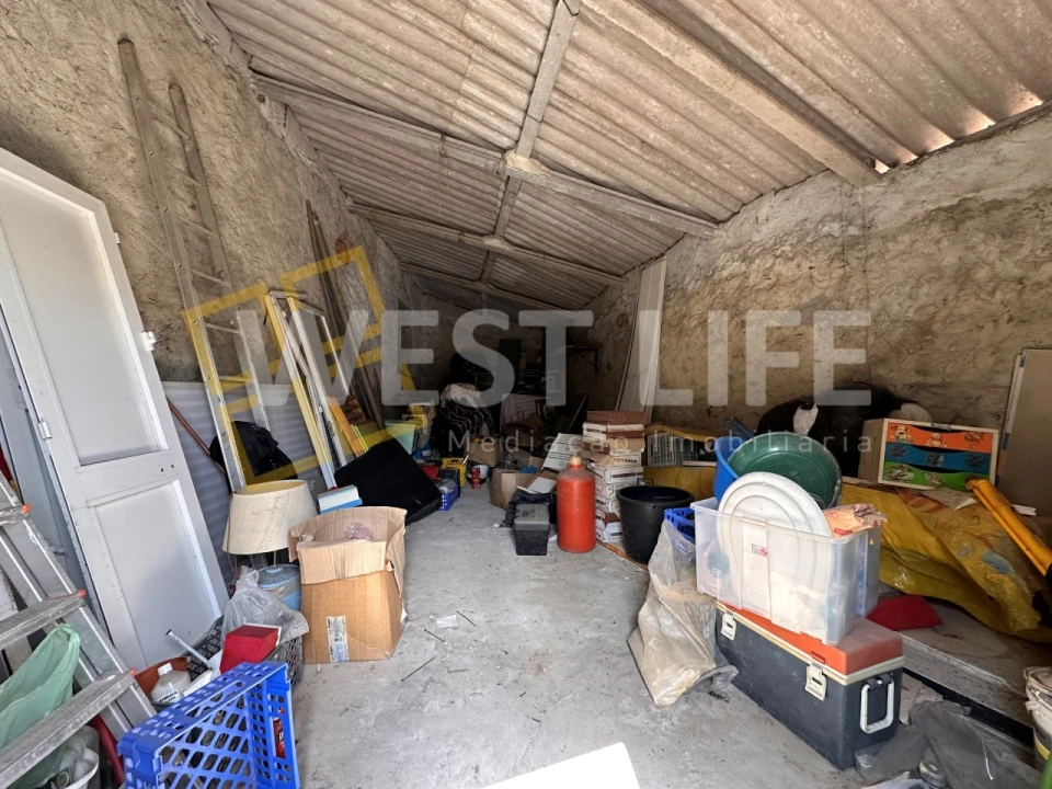 Armazém para Venda em Azueira e Sobral da Abelheira Foto 13