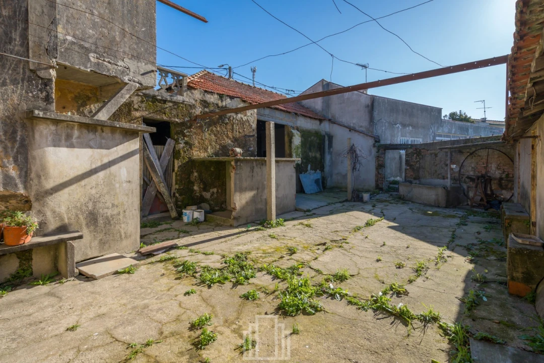 Moradia T7 para Venda em Silvalde Foto 5