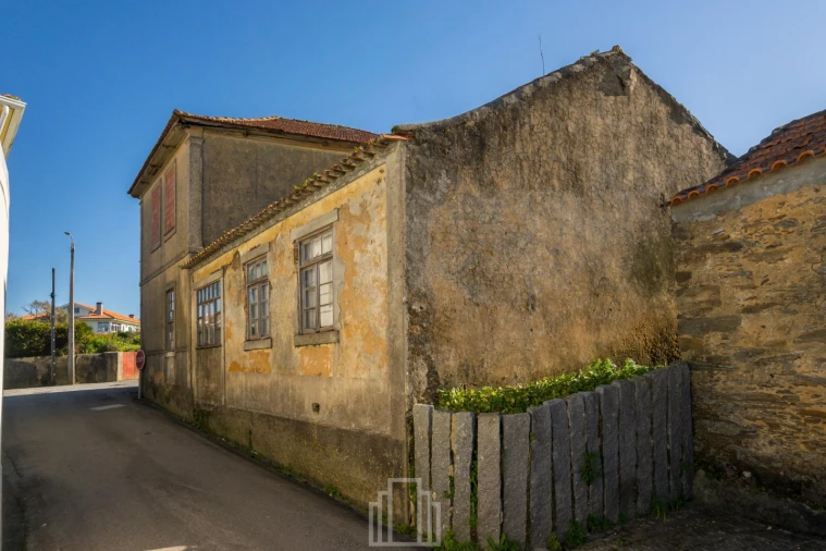 Moradia T7 para Venda em Silvalde Foto 24