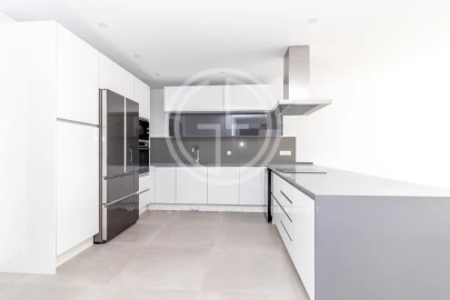 Apartamento T2 para Venda em Loule (São Clemente)