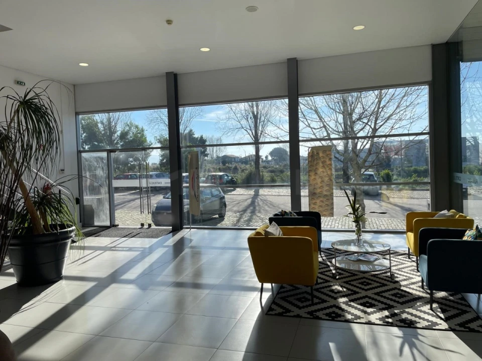 Armazém para Venda em Antas e Abade de Vermoim Foto 7