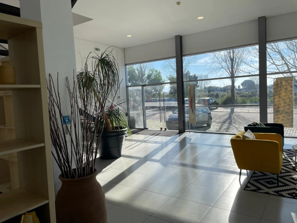 Armazém para Venda em Antas e Abade de Vermoim Foto 5