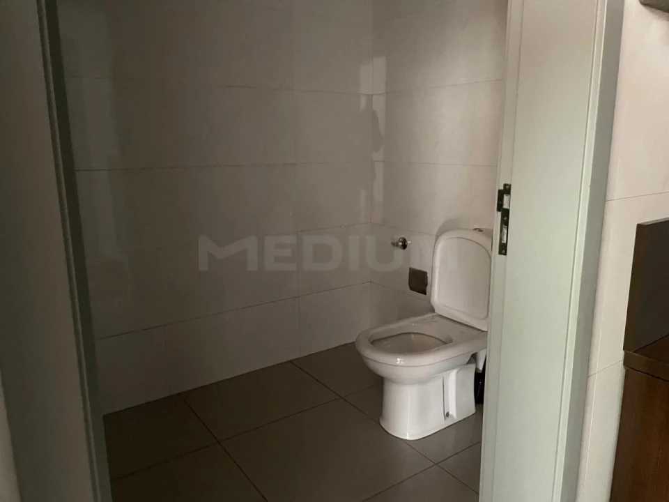 Armazém para Venda em Antas e Abade de Vermoim Foto 13