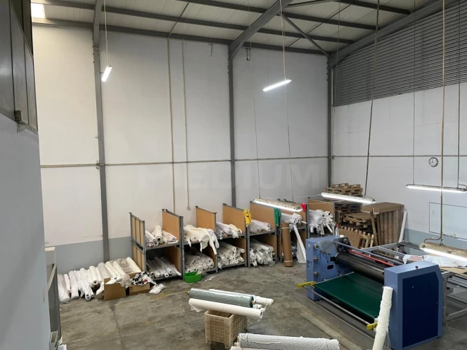 Armazém para Venda em Antas e Abade de Vermoim Foto 15