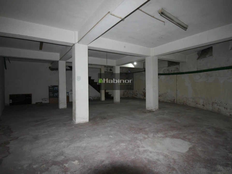 Loja para Arrendamento em Santa Maria Maior e Monserrate e Meadela Foto 4