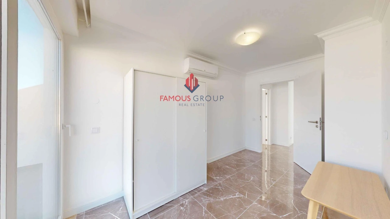 Apartamento T2 para Venda em Silves Foto 16