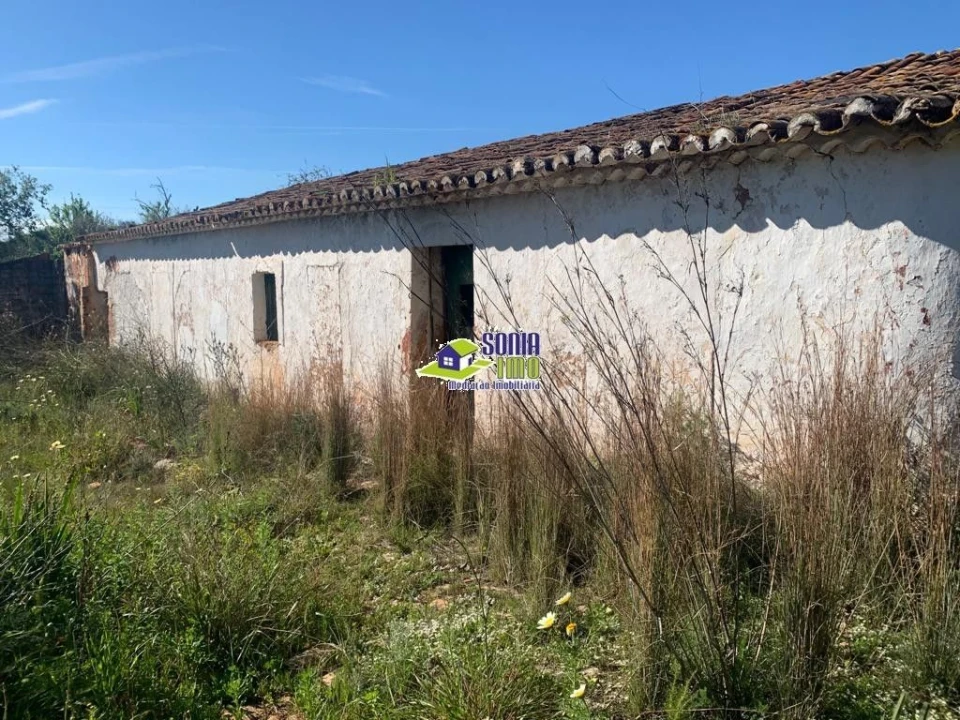 Moradia para Venda em São Bartolomeu de Messines Foto 2
