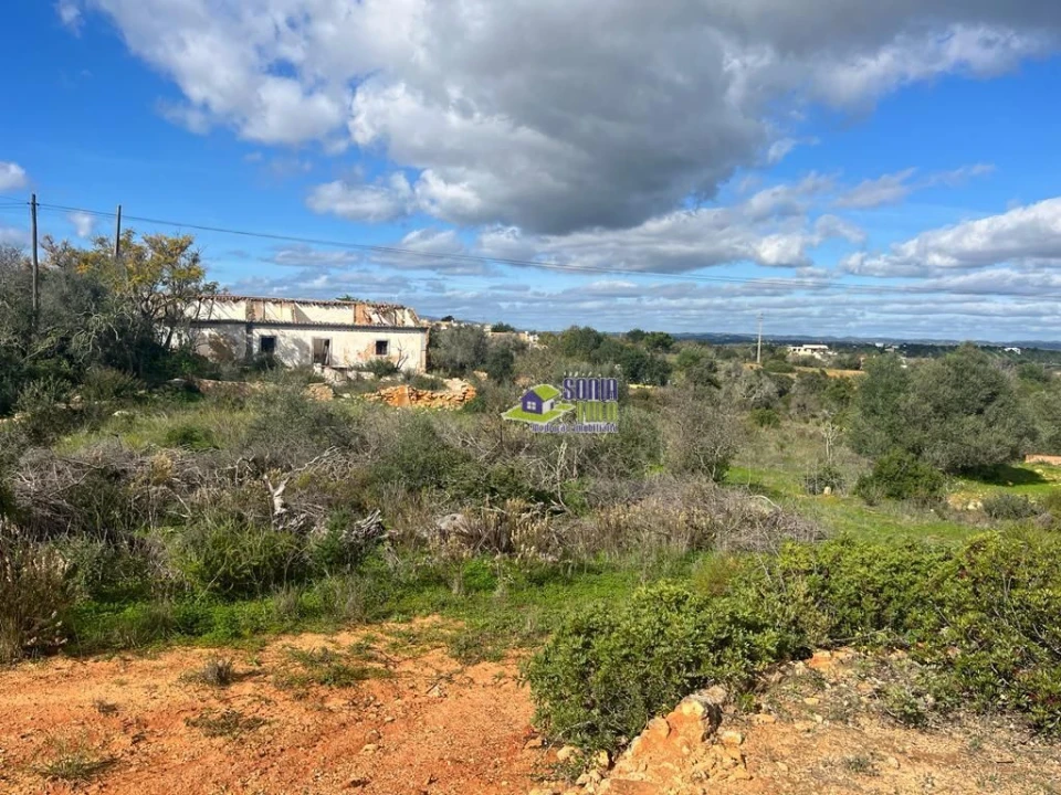 Moradia T3 para Venda em Armação de Pera Foto 1