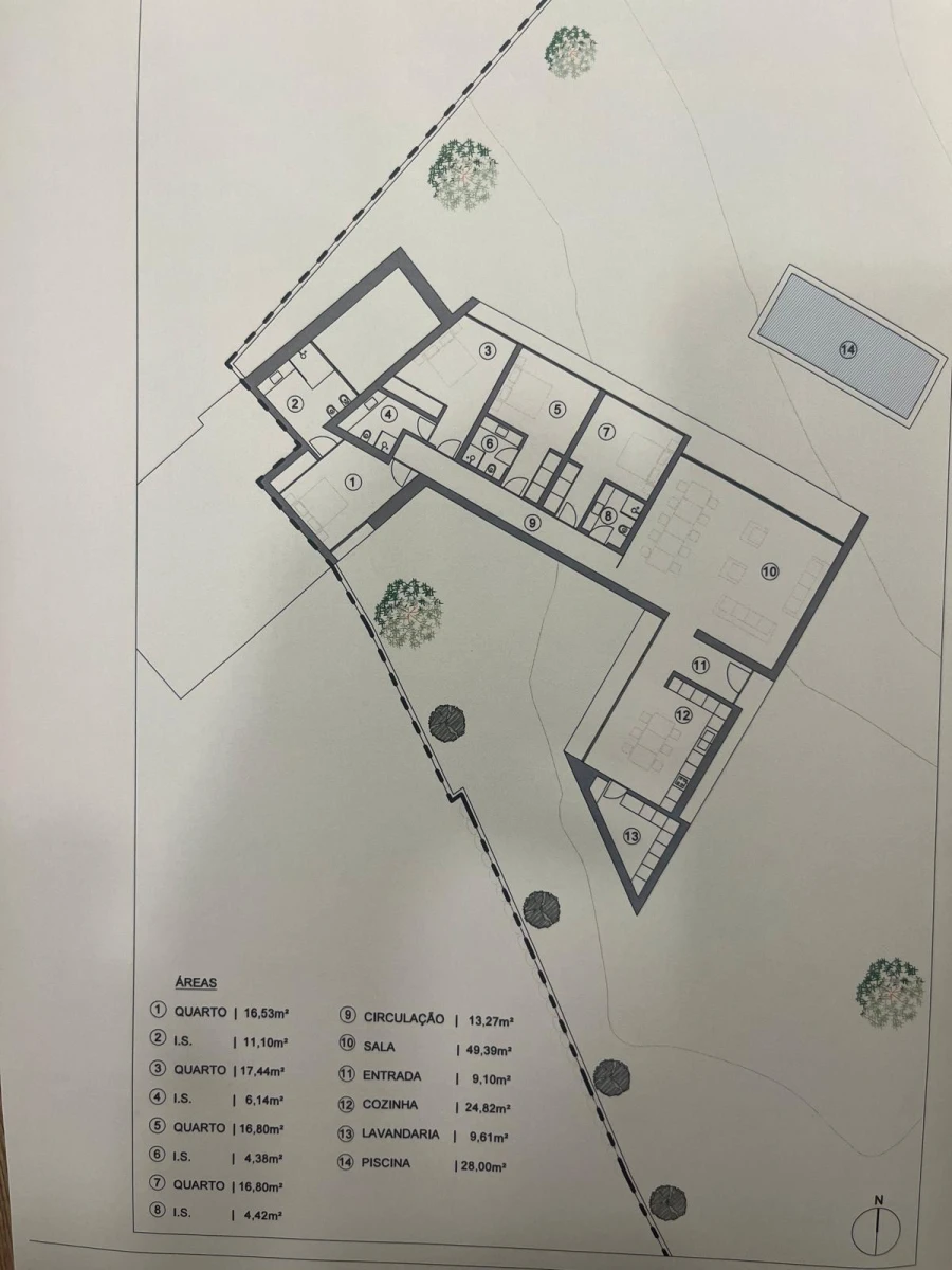 Moradia T3 para Venda em Armação de Pera Foto 14