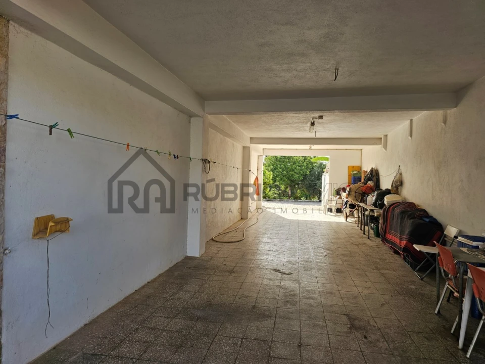 Moradia T8 para Venda em Quarteira Foto 35
