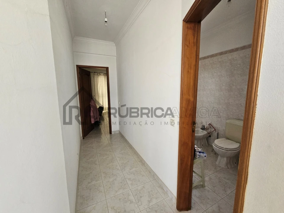 Moradia T8 para Venda em Quarteira Foto 64