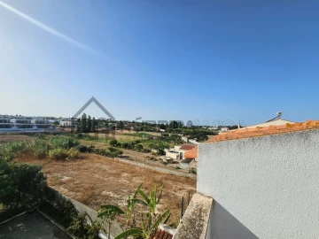 Moradia T8 para Venda em Quarteira