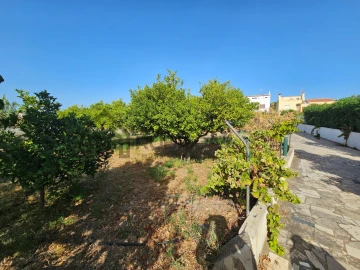 Moradia T8 para Venda em Quarteira