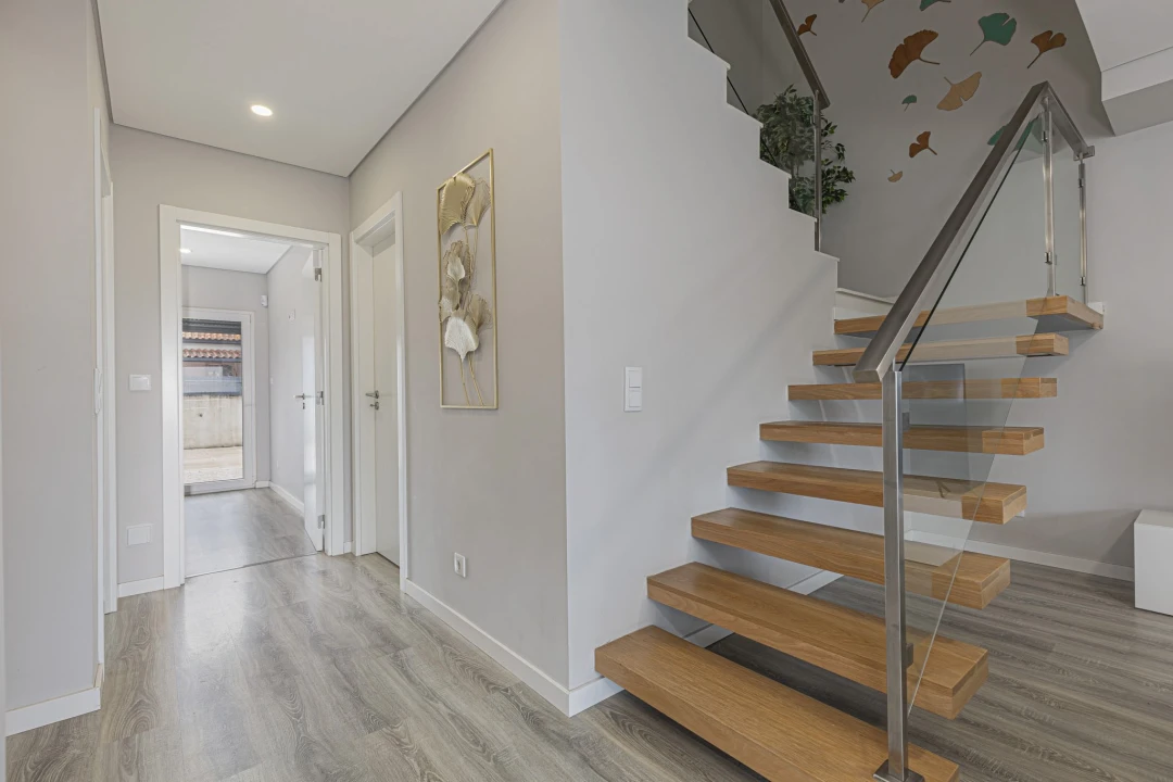 Moradia T4 para Venda em Fernao Ferro Foto 9