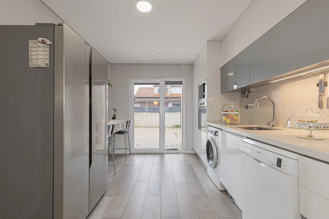 Moradia T4 para Venda em Fernao Ferro Foto 27