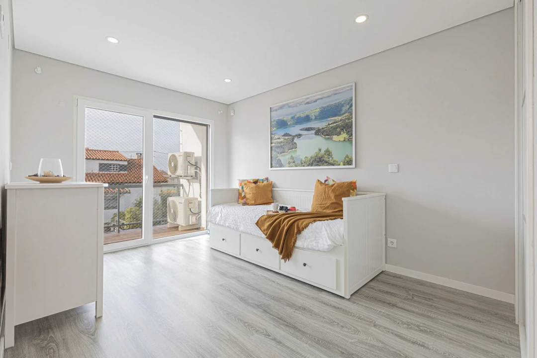 Moradia T4 para Venda em Fernao Ferro Foto 49