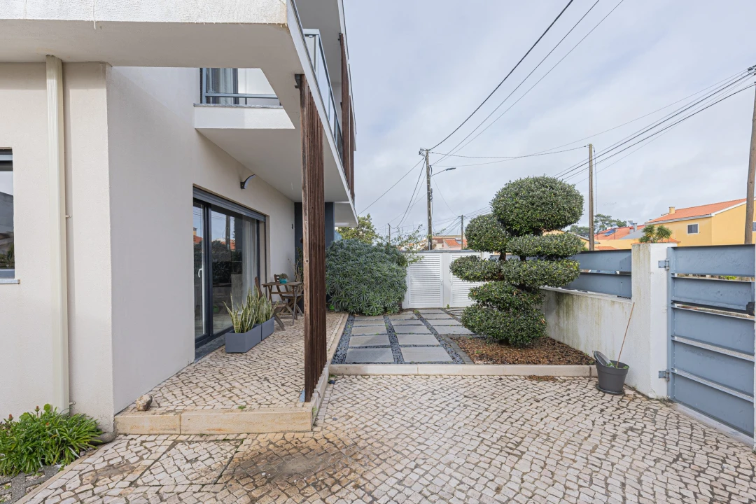 Moradia T4 para Venda em Fernao Ferro Foto 64