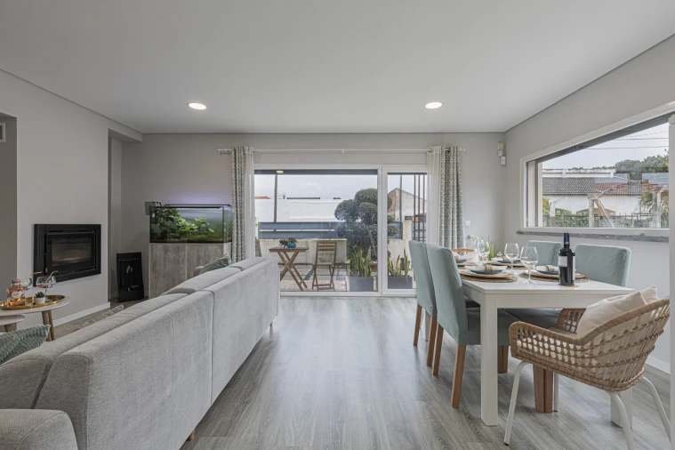 Moradia T4 para Venda em Fernao Ferro Foto 6