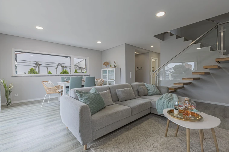 Moradia T4 para Venda em Fernao Ferro Foto 34