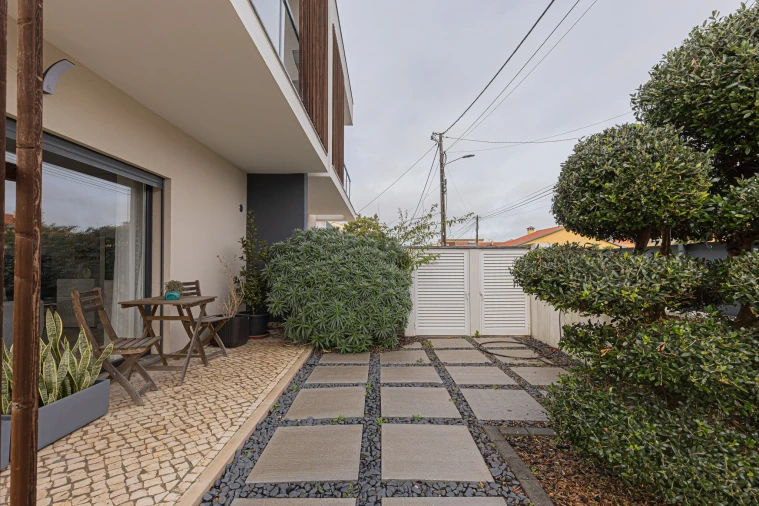 Moradia T4 para Venda em Fernao Ferro Foto 3