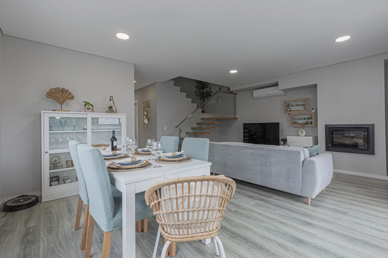 Moradia T4 para Venda em Fernao Ferro Foto 23