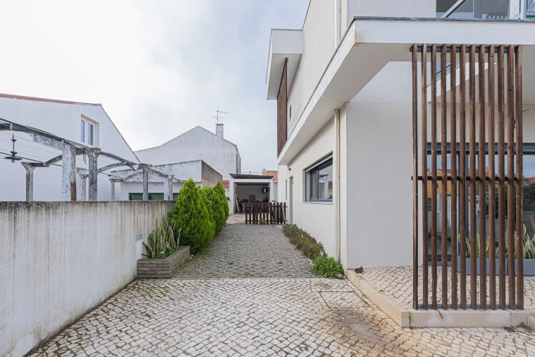 Moradia T4 para Venda em Fernao Ferro Foto 63