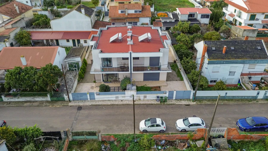 Moradia T4 para Venda em Fernao Ferro Foto 43