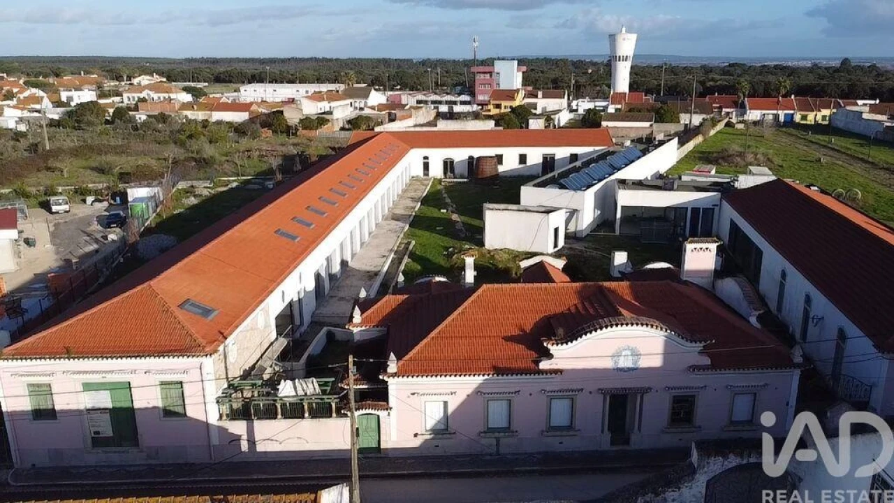 Loja para Venda em Vila Chã de Ourique Foto 16