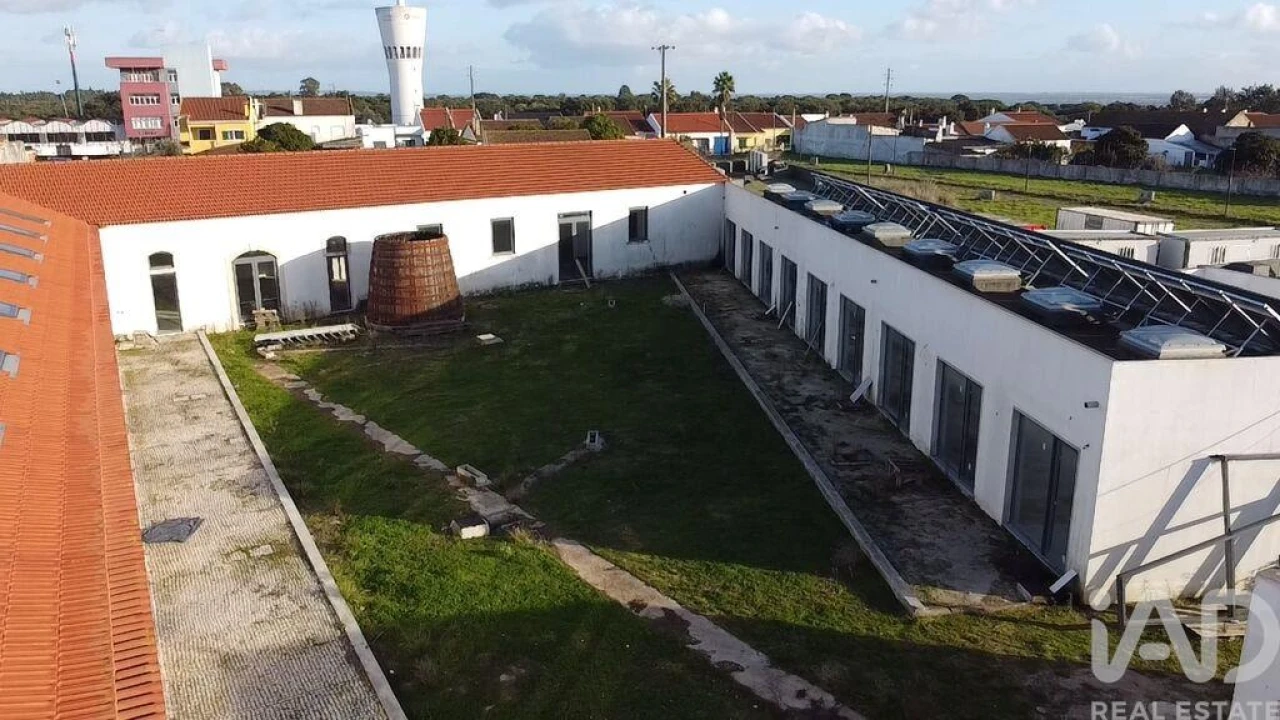 Loja para Venda em Vila Chã de Ourique Foto 18