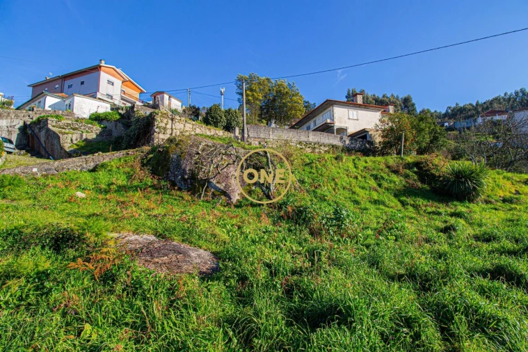 Terreno para Venda em Rebordões Foto 2