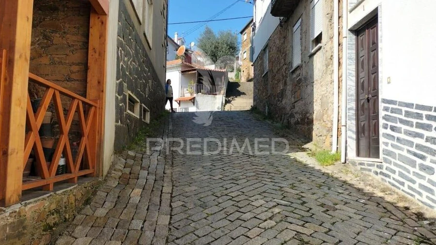 Moradia T9 para Venda em Aldeia de São Francisco de Assis