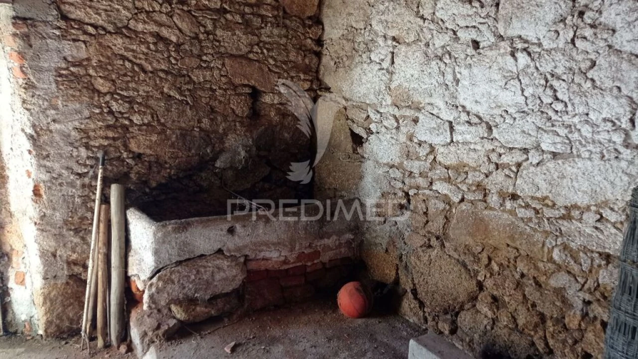 Moradia para Venda em Comenda Foto 2