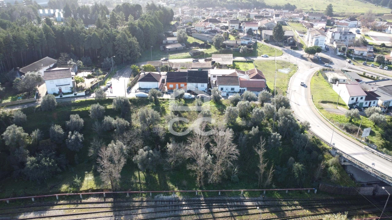 Terreno para Venda em Souselas e Botão Foto 2