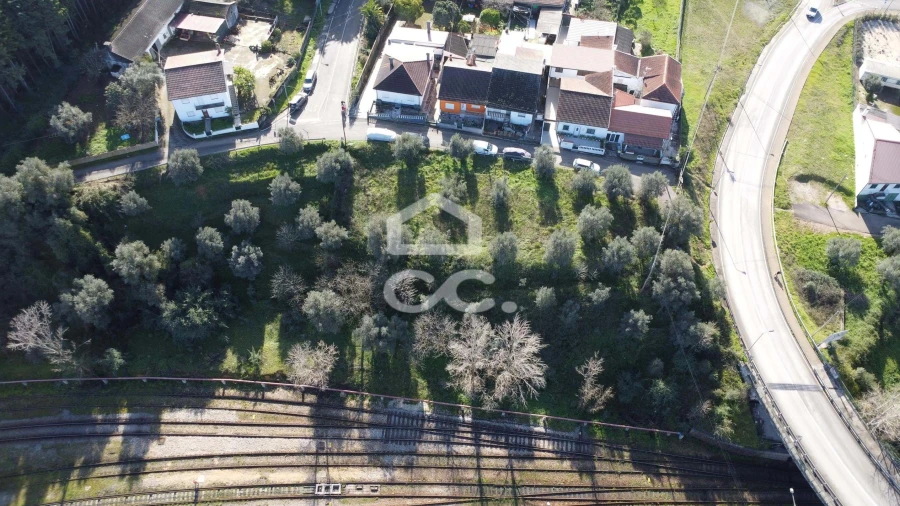 Terreno para Venda em Souselas e Botão