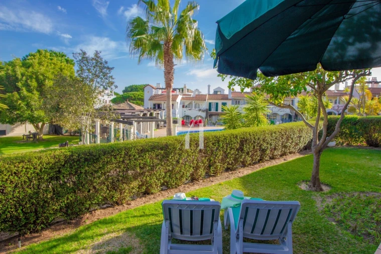 Apartamento T2 para Arrendamento férias em Quarteira Foto 2