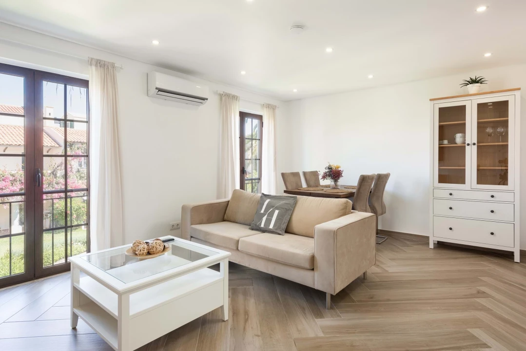 Apartamento T2 para Arrendamento férias em Quarteira Foto 23