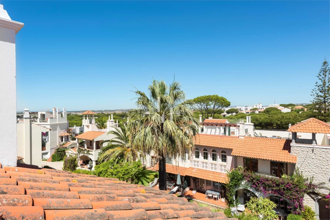 Apartamento T2 para Arrendamento férias em Quarteira Foto 11