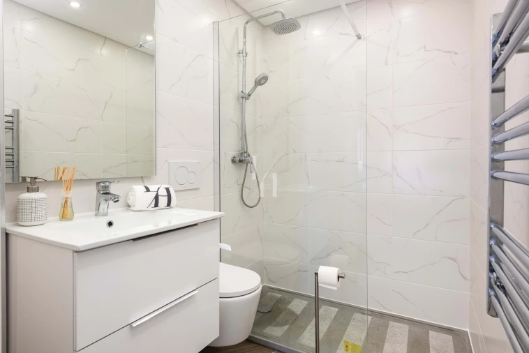 Apartamento T2 para Arrendamento férias em Quarteira Foto 15