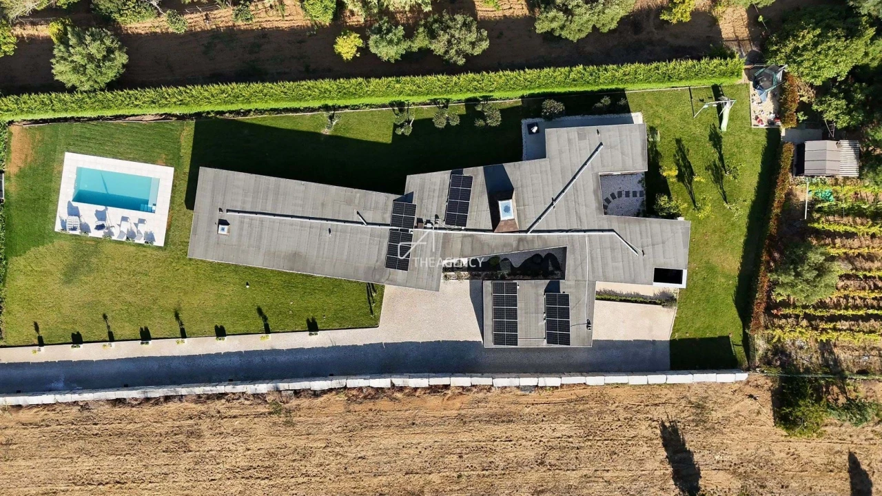 Moradia T5 para Venda em Gaeiras Foto 33