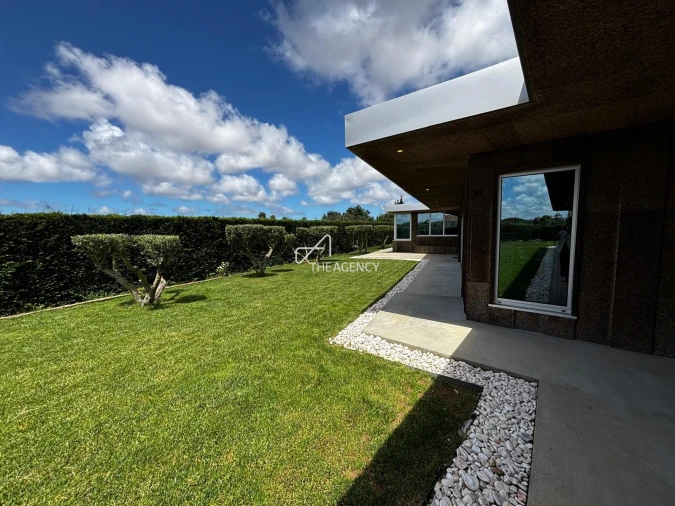 Moradia T5 para Venda em Gaeiras Foto 10