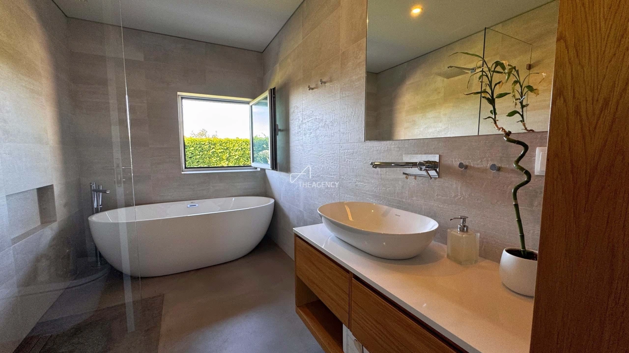 Moradia T5 para Venda em Gaeiras Foto 21