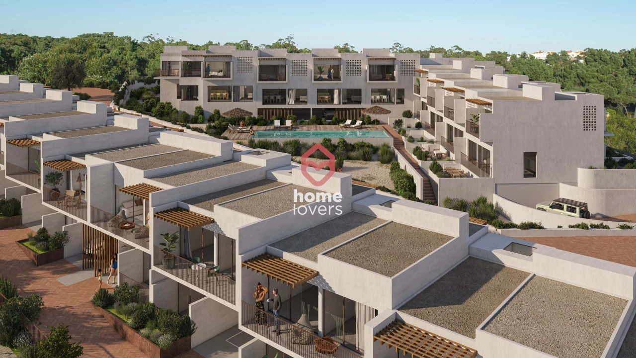 Moradia T2 para Venda em Santa Maria do Castelo e Santiago e Santa Susana Foto 2