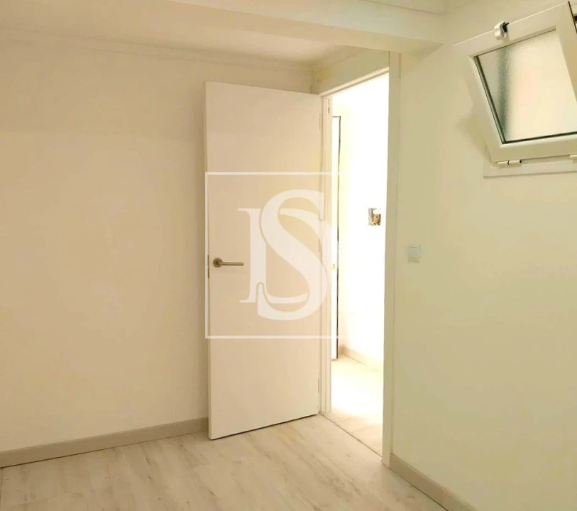 Negócio para Venda em Corroios Foto 6