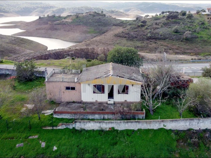 Moradia T3 para Venda em Odeleite Foto 2