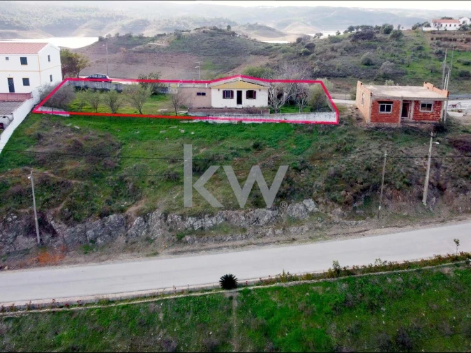 Moradia T3 para Venda em Odeleite Foto 16