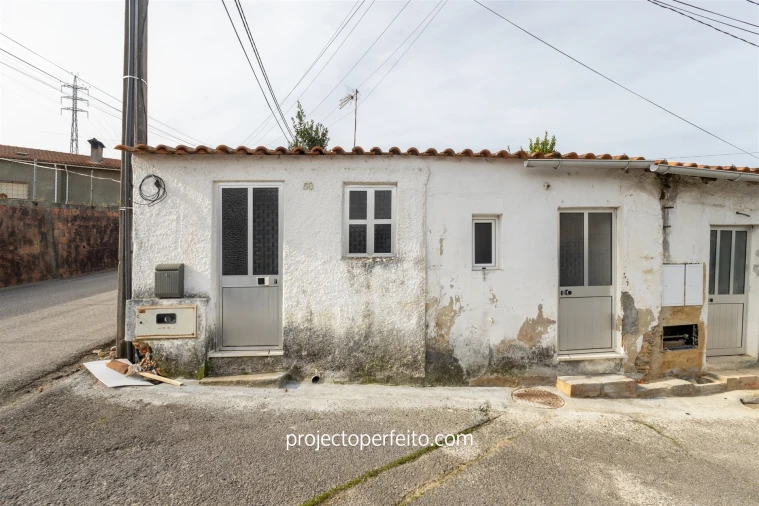 Moradia T4 para Venda em Canelas e Fermelã