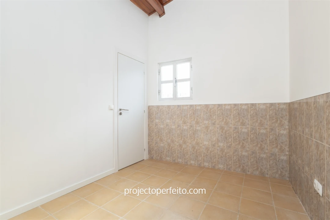 Moradia T4 para Venda em Canelas e Fermelã Foto 16