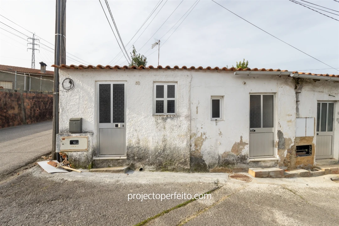 Moradia T4 para Venda em Canelas e Fermelã Foto 1