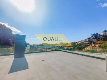 Apartamento T5 para Venda em Funchal (São Pedro)